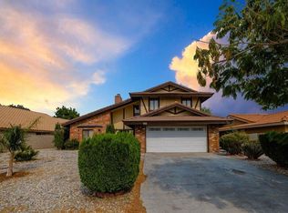 12915 Rainshadow Rd, Victorville, CA 92395