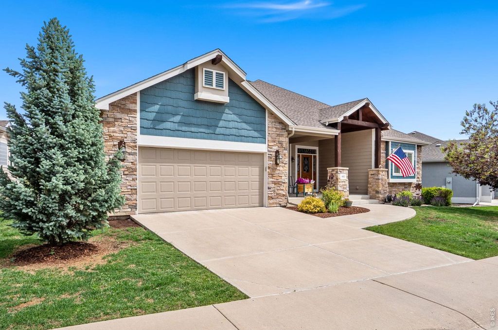 885 Crabapple Dr