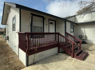 1909 McDowell Ave #C, Jourdanton, TX 78026