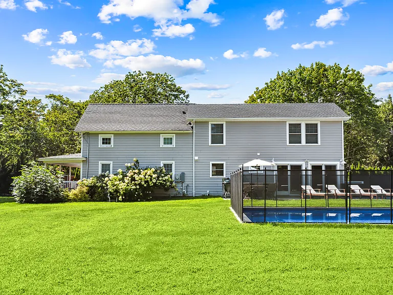 148 Montauk Hwy — Photo 3