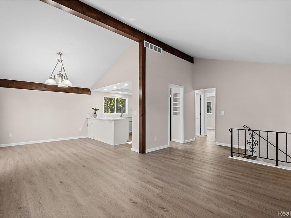 1960 Glen Iris Dr, photo 5