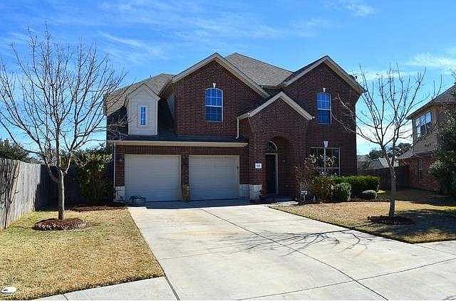 1st image of 525 Clarence Ct