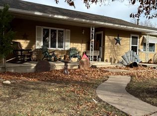 307 Huntress St, Clay Center, KS 67432