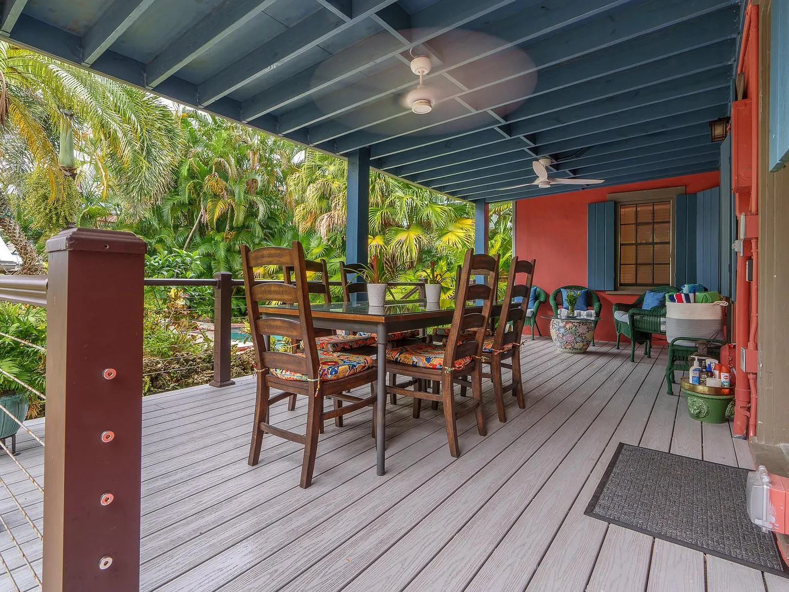 3 bed, 2.0 bath, 1356 sqft, $8,000 — Photo 2