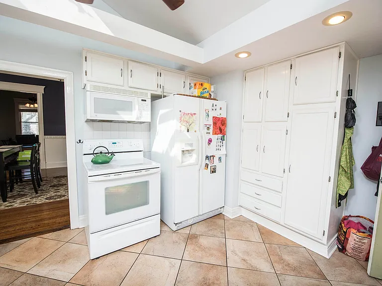 1350 N Washington Ave — Photo 7