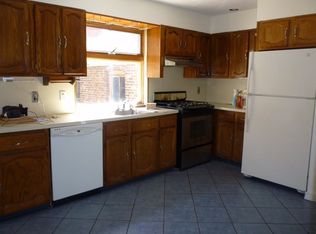 4221 17th Ave, Brooklyn, NY 11204