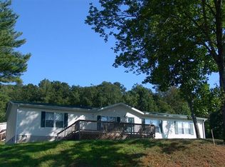 19 Addington Meadows Dr, Franklin, NC 28734