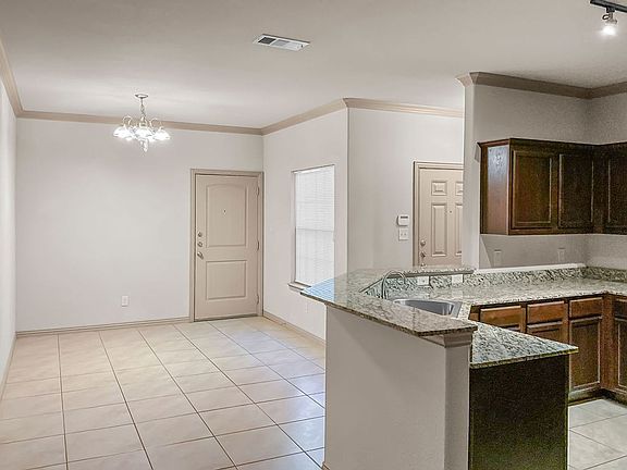 3rd image of 1539 Cozy Dr