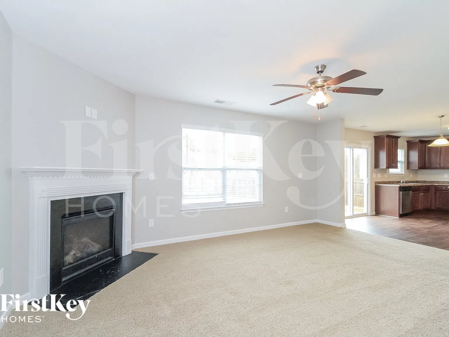 3 bed, 2.5 bath, 2267 sqft, $2,660 — Photo 4