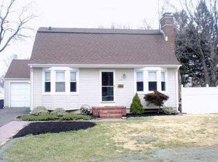 330 Glendale Rd, North Plainfield, NJ 07063