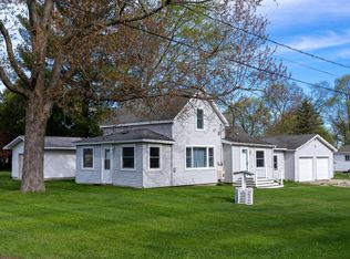 322 E Osceola Ave, Reed City, MI 49677