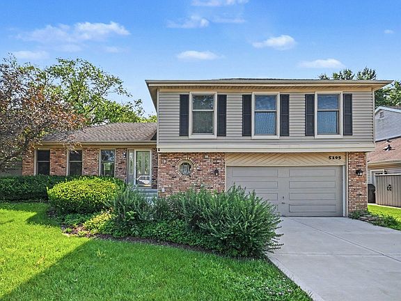 2nd image of 5195 Castaway Ln