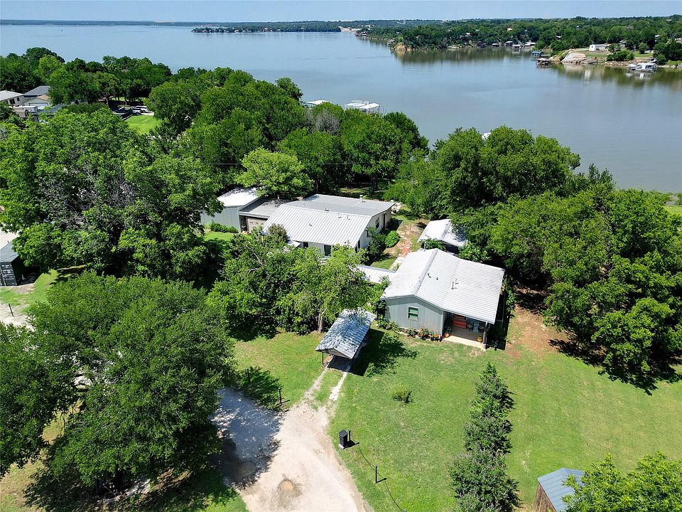 1st image of 302 Collum Dr