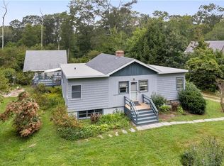 291 N Stonington Rd, Stonington, CT 06378