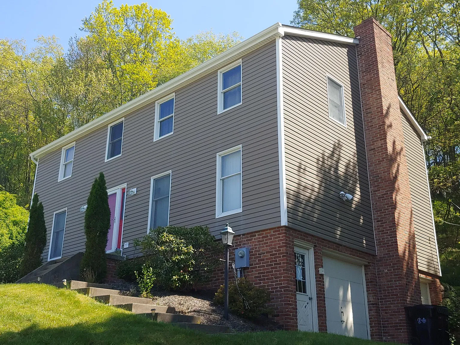 10006 Oakridge Dr — Photo 3