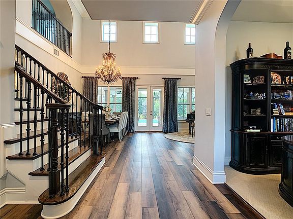 4th image of 16410 Chapman Crossing Dr
