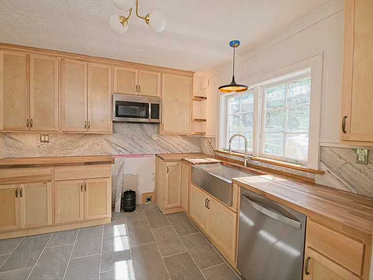 5305 Briercliff Rd — Photo 6