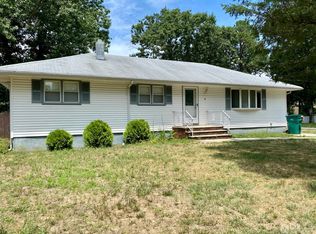 14 Summit Ave, Old Bridge, NJ
