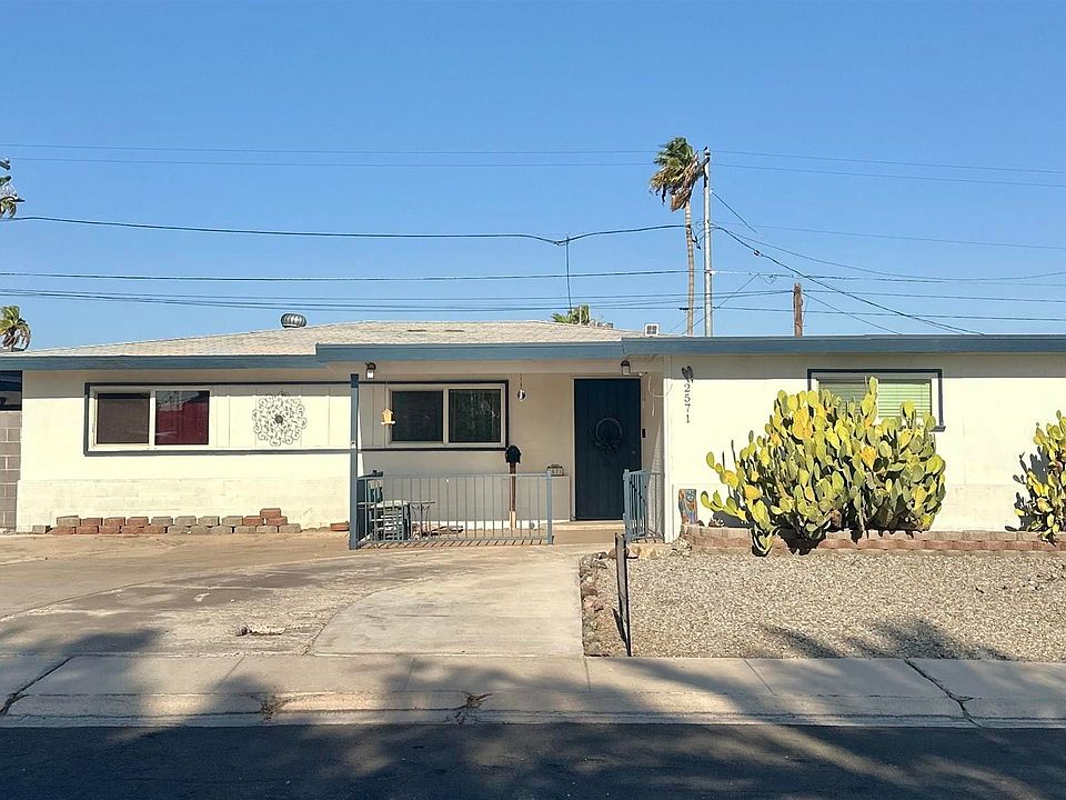 1st image of 2571 S Walnut Ave