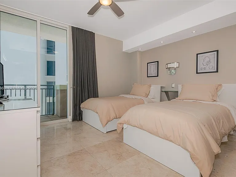 17555 E Atlantic Blvd #1005 — Photo 26