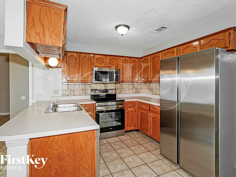 9689 Kingsridge Dr — Photo 9