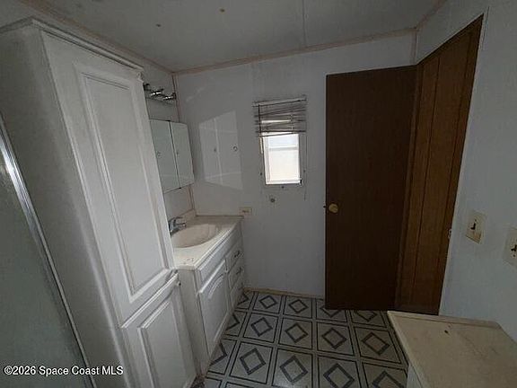 5th image of 6999 Fern Dr