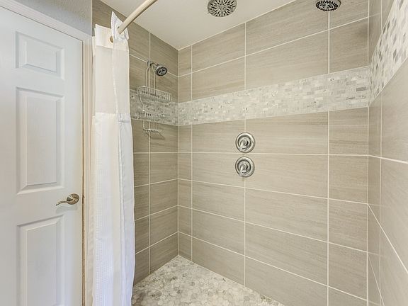 3rd image of 900 Harbor Terrace Ter N #2