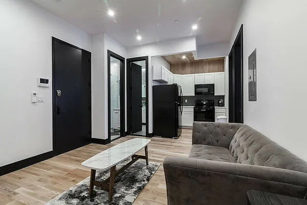 Rented by Rennit Inc. | media 16