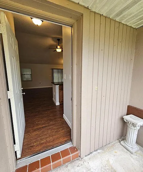 6527 Pleasant Ave — Photo 2