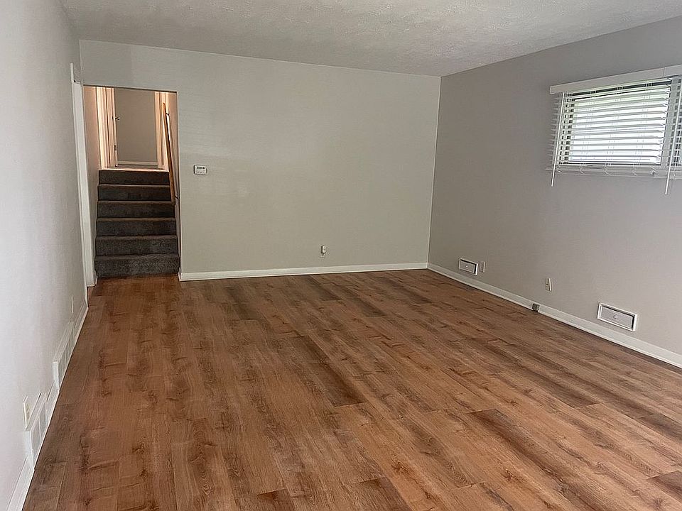2nd image of 2915 Jones St