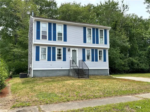 4 Wicks Ct, Warwick, RI 02886