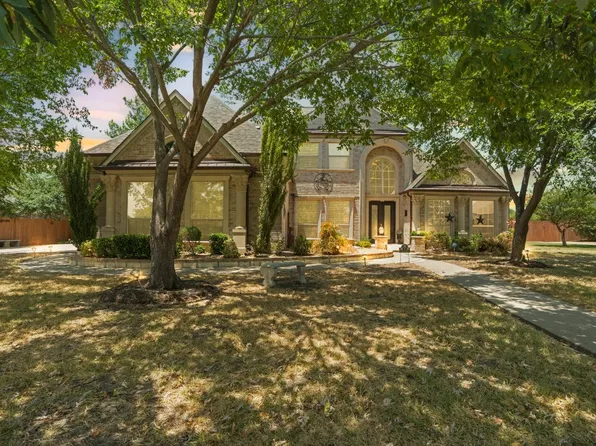 10 Lone Star Dr, Waco, TX 76708