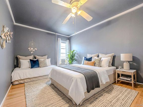 2nd image of 1557 Glover Street
