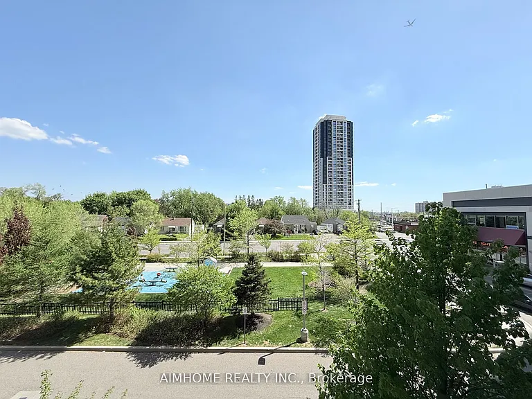 7165 Yonge St #319 — Photo 12