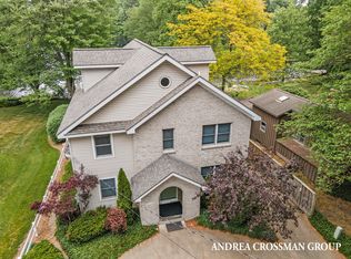 6453 Otis Rd, Saugatuck, MI 49453