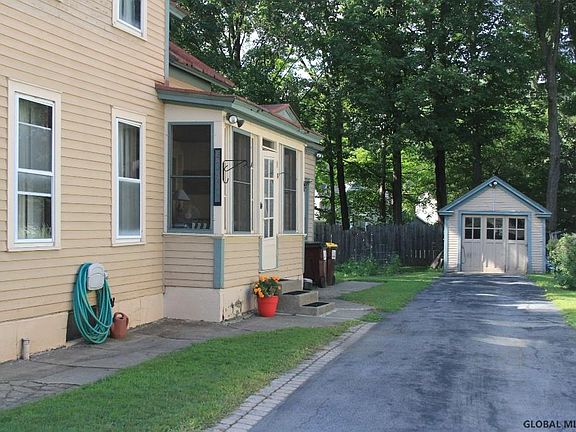 4th image of 79 Lincoln Ave