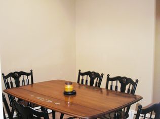 988 Sperry Rd, Cheshire, CT 06410