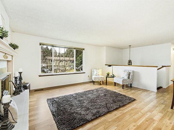 3rd image of 6775 Aegean Blvd NE