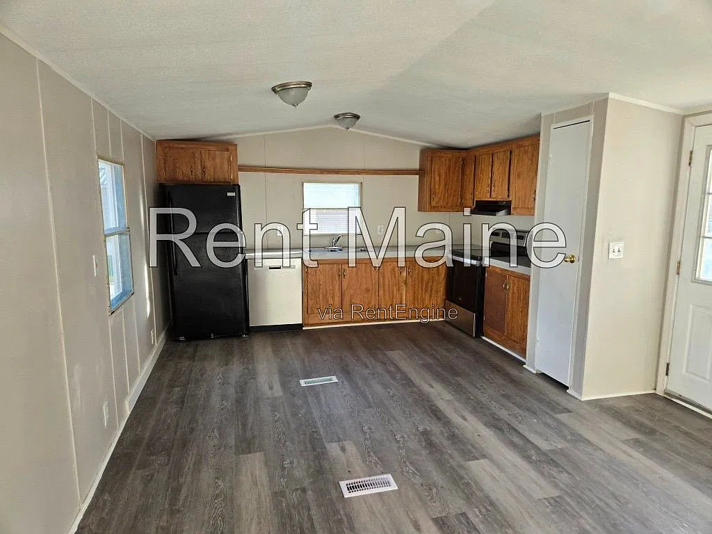 2 bed, 1.0 bath, $1,100 — Photo 3