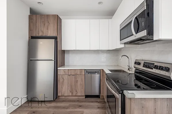 Rented by Rennit Inc. | media 24