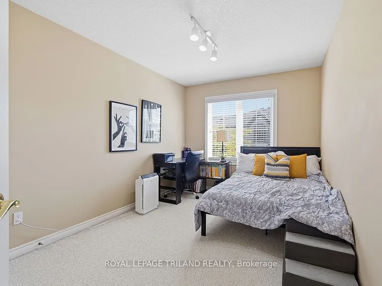 600 Hyde Park Rd #127 — Photo 29