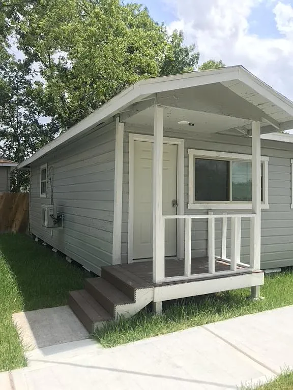 8510 Safeguard St — Photo 3