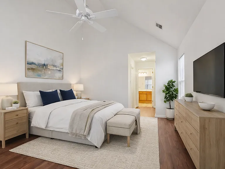 Autumn Park Apartments — Photo 10