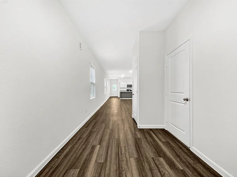 15049 Ronan Dr — Photo 3