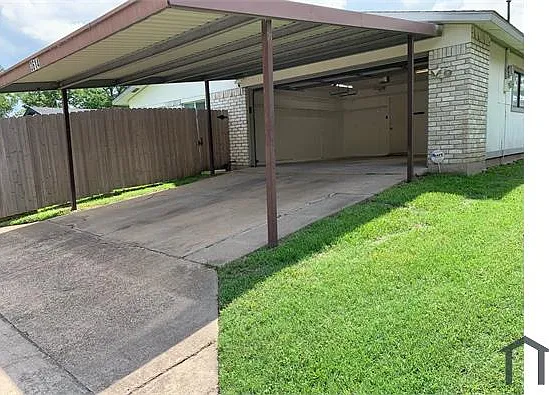 3614 Pinoak Dr — Photo 31