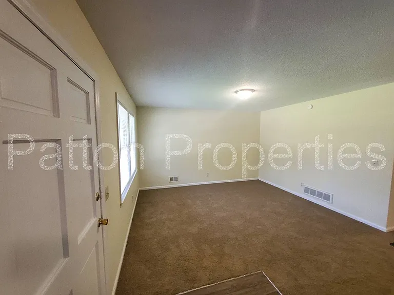2025 Apple Valley Rd #A & B — Photo 4