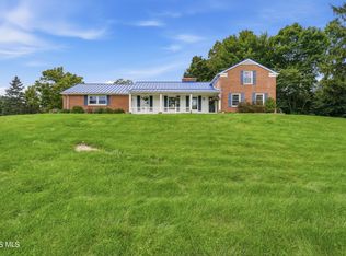 9 Meadow Ln, Tiffin, OH 44883