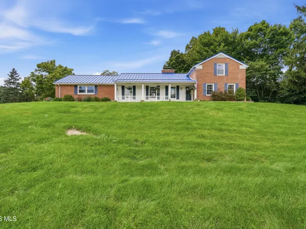 9 Meadow Ln, Tiffin, OH 44883