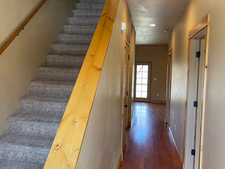 905 Saxon Way #D — Photo 25