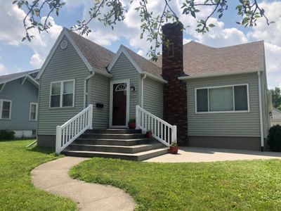 421 S Vine St, Arthur, IL, 61911